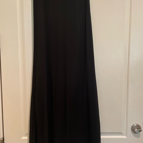 Long sheer skirt…lined - Picture 2 of 3